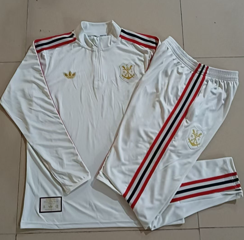 25/26 Half framengo Light Grey Tracksuit - Image 1