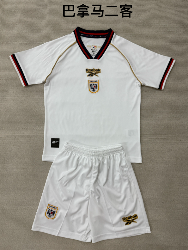 Adults kits 26/27 Panama Second away - Image 1