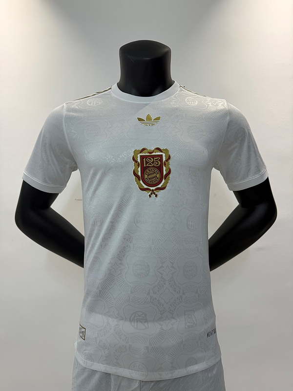 Bayern Munchen 125 anniversary white specoal version - Image 1