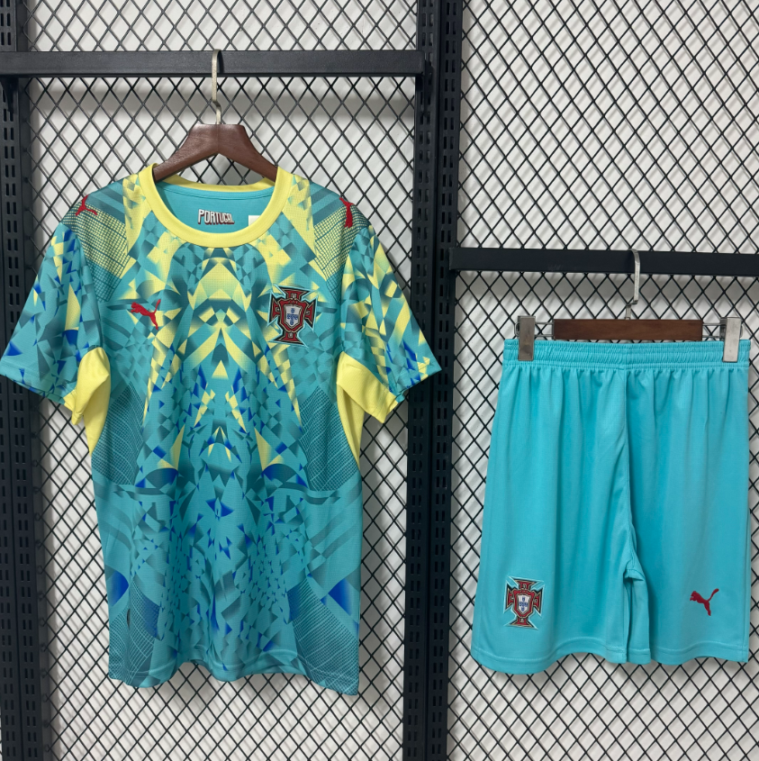 Adults kits 26/27 Portuguese goalkeeper - Image 1