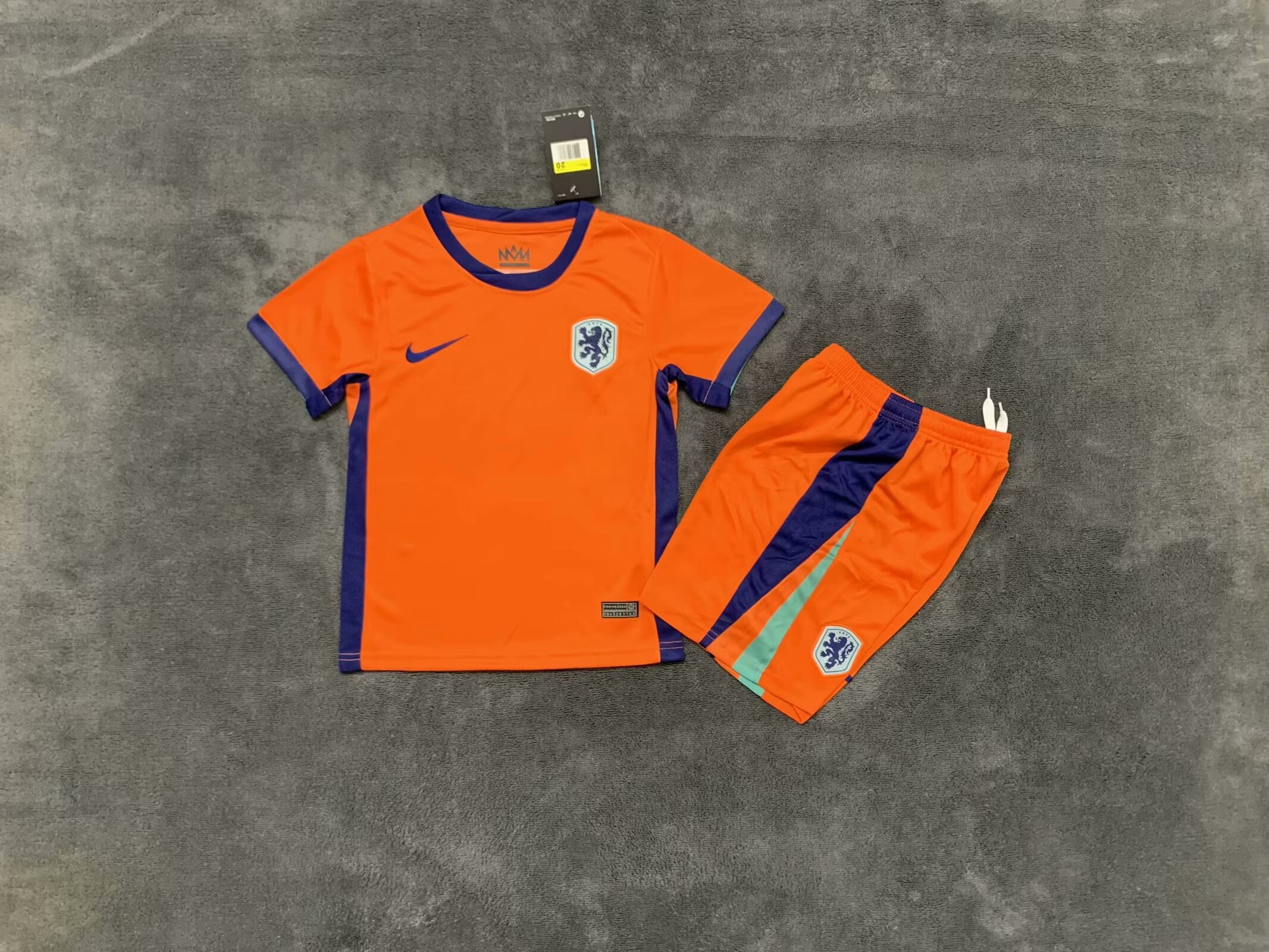 24/25 Netherlands Home kids kits - Image 1