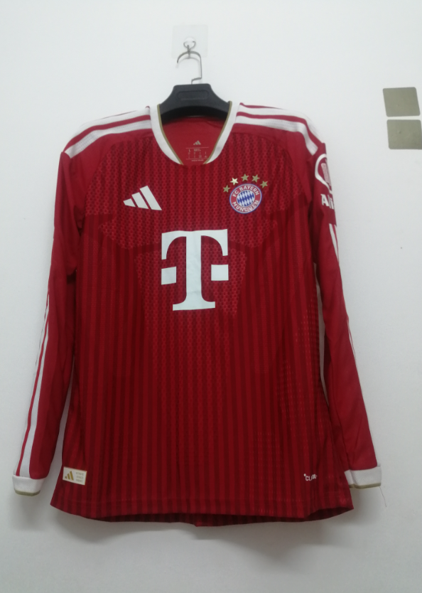 Player Version 26/27 Bayern Munchen home long sleeve - Image 1