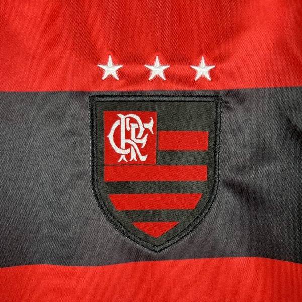 Retro 00/01 Flamengo Home - Image 7
