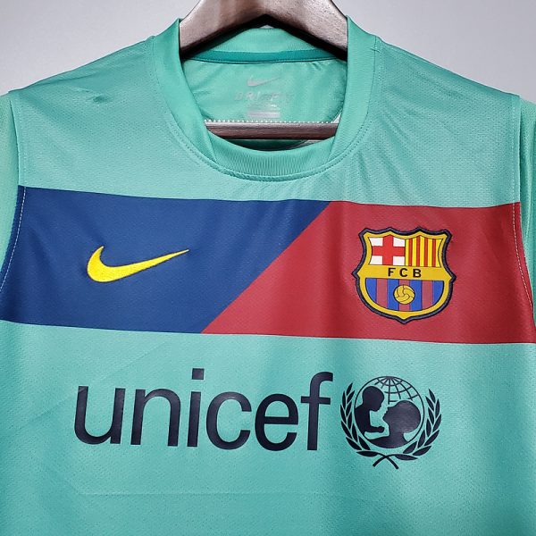 Retro 10/11 Barcelona Away - Image 9