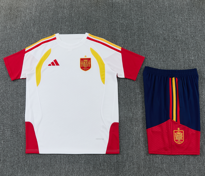 26/27 Spanish White Adults Training Kits - Image 1