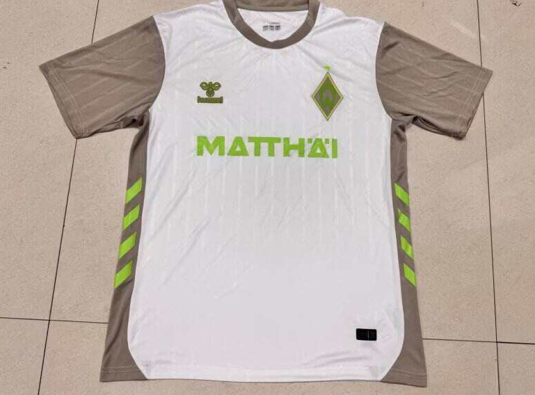 Fans Version 25/26 Werder Bremen Away - Image 1