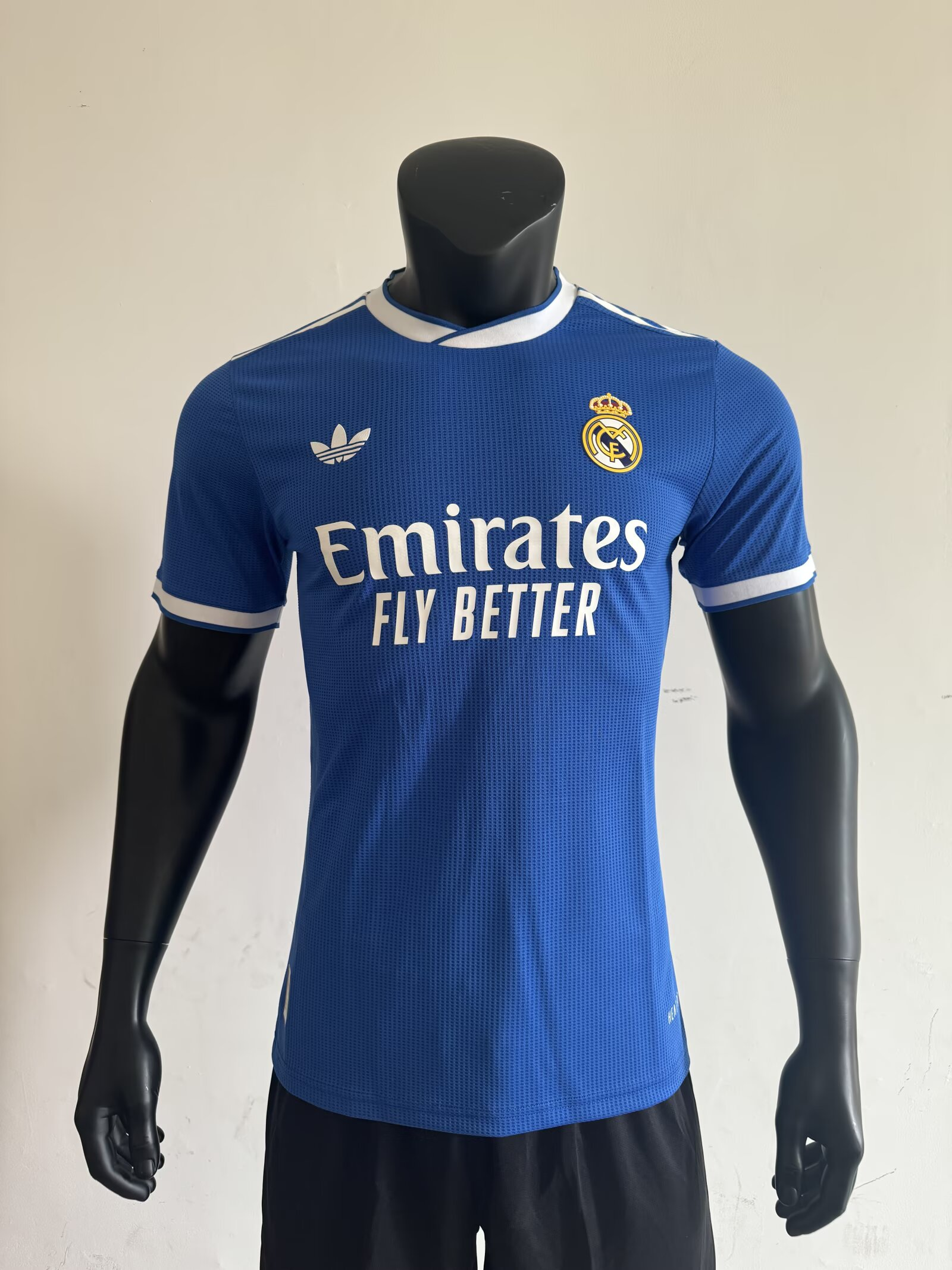 player version25/26 Real Madrid second away - Image 1
