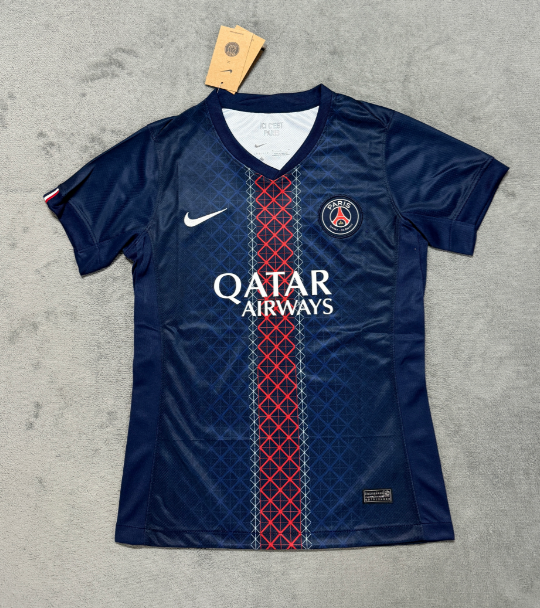 Fans Version 25/26 Paris home Women - Image 1