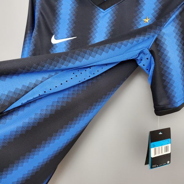 Retro 10/11 Inter Milan Home - Image 8