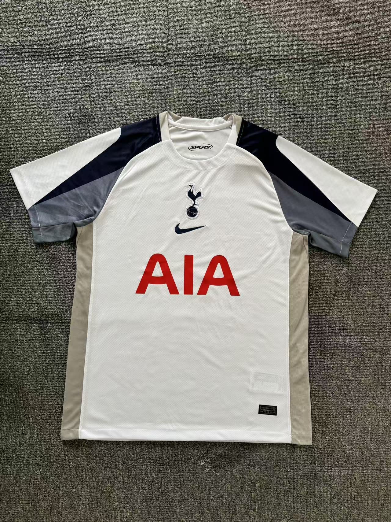 Fans Version 25/26 Tottenham Hotspur's home ground - Image 1