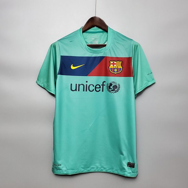 Retro 10/11 Barcelona Away - Image 1