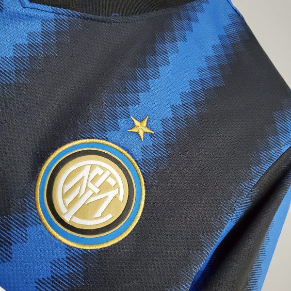 Retro 10/11 Inter Milan Home - Image 10