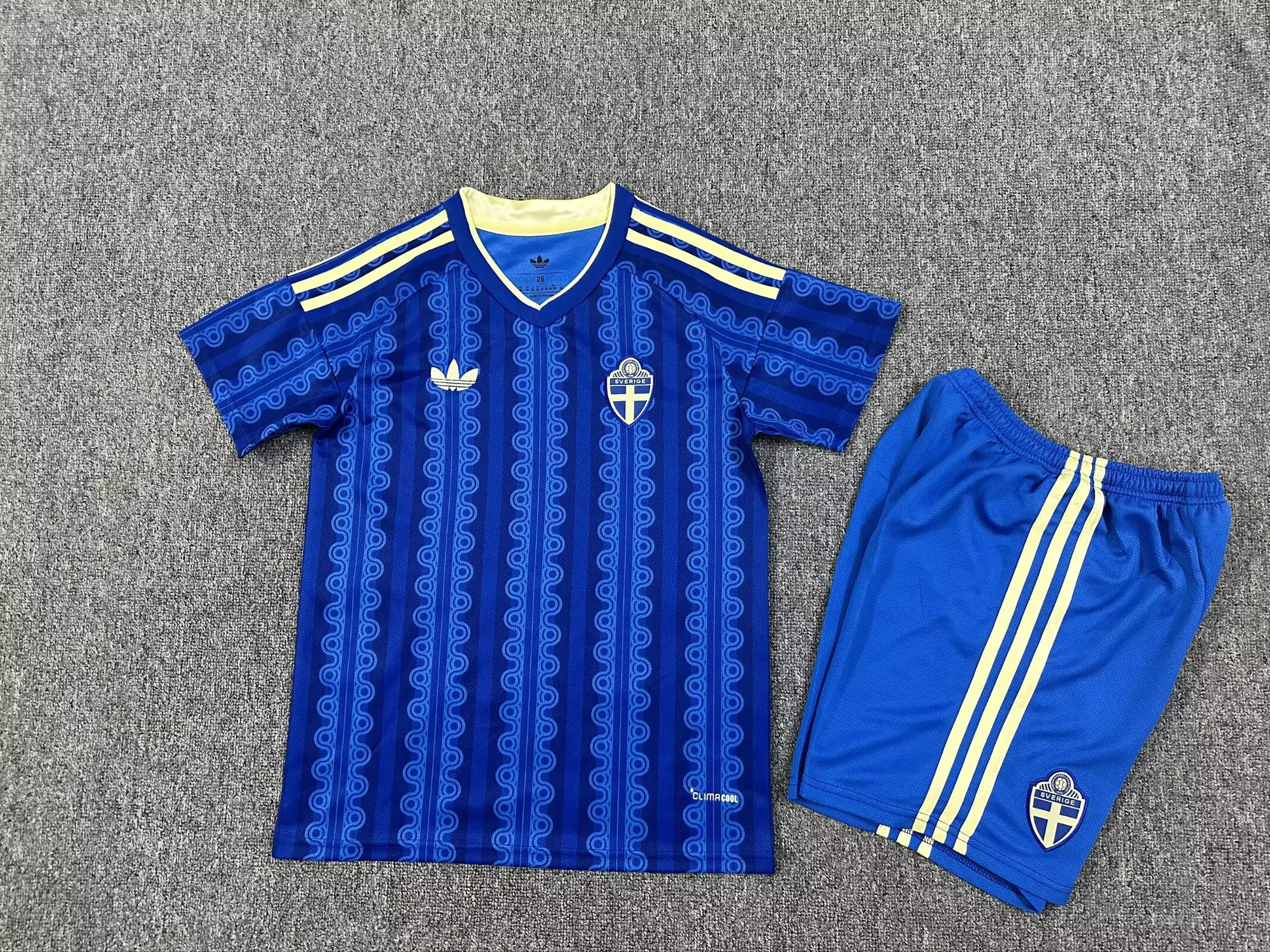 kids Kits 26/27 Sweden away - Image 1