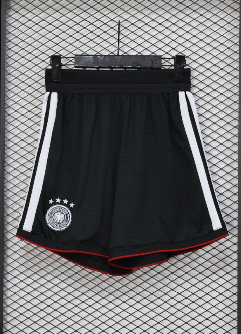 Player Version 26/27 German shorts - Image 1