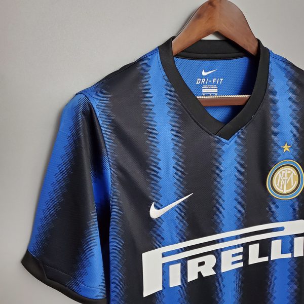 Retro 10/11 Inter Milan Home - Image 4