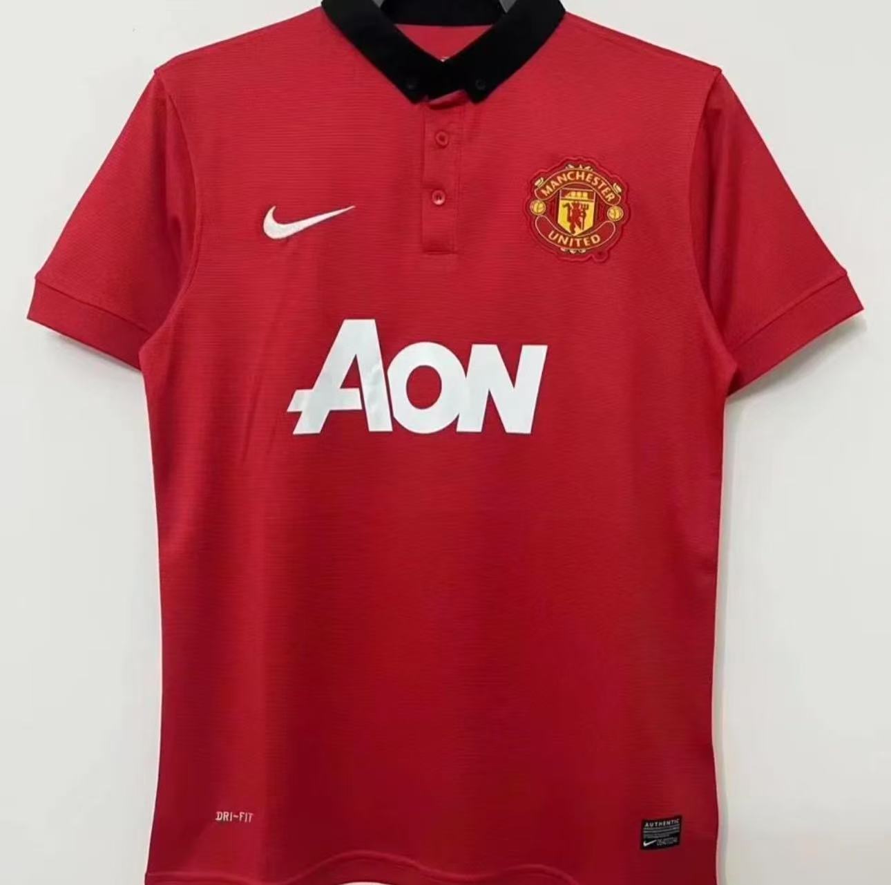 Retro 13/14 Manchester United Home - Image 1