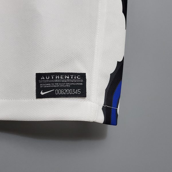 Retro 10 Inter Milan Away - Image 6