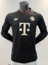 Player Version 25/26 Bayern second away long sleeved
