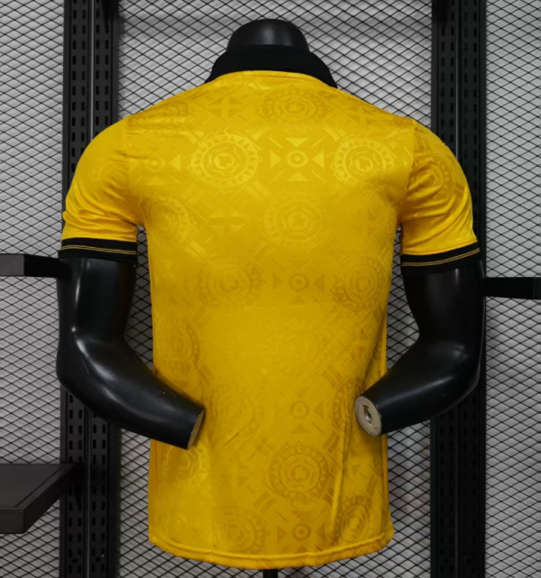 Player Version 25/26 Wolverhampton home - Image 2