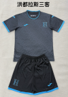 Adults kits 26/27 Honduras third away