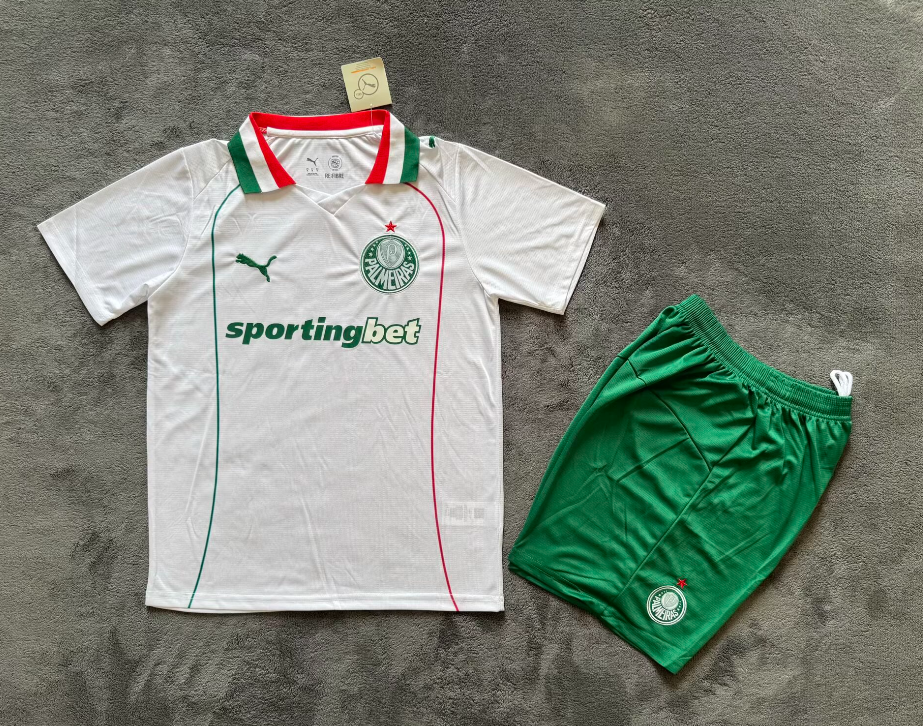 Adults kits 26/27 Palmeiras away - Image 1
