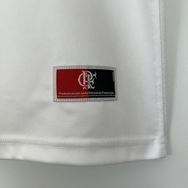 Retro 01/02 Flamengo Away - Image 7