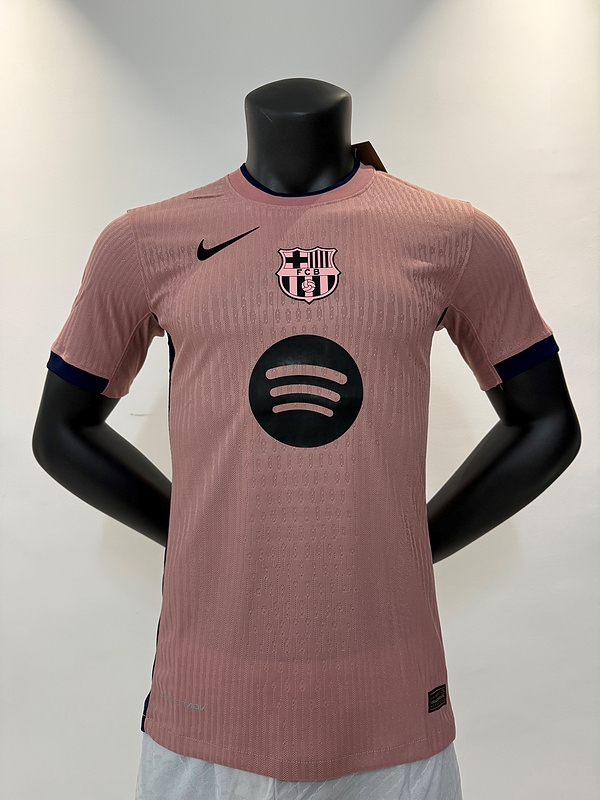 25/26 Barcelona pink - Image 1