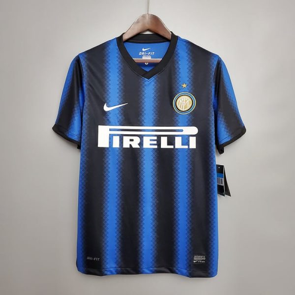 Retro 10/11 Inter Milan Home - Image 1