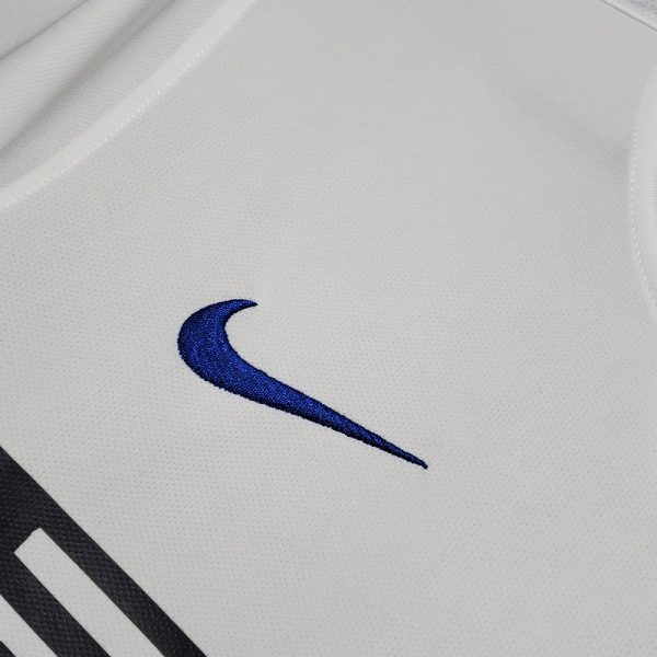 Retro 10 Inter Milan Away - Image 8