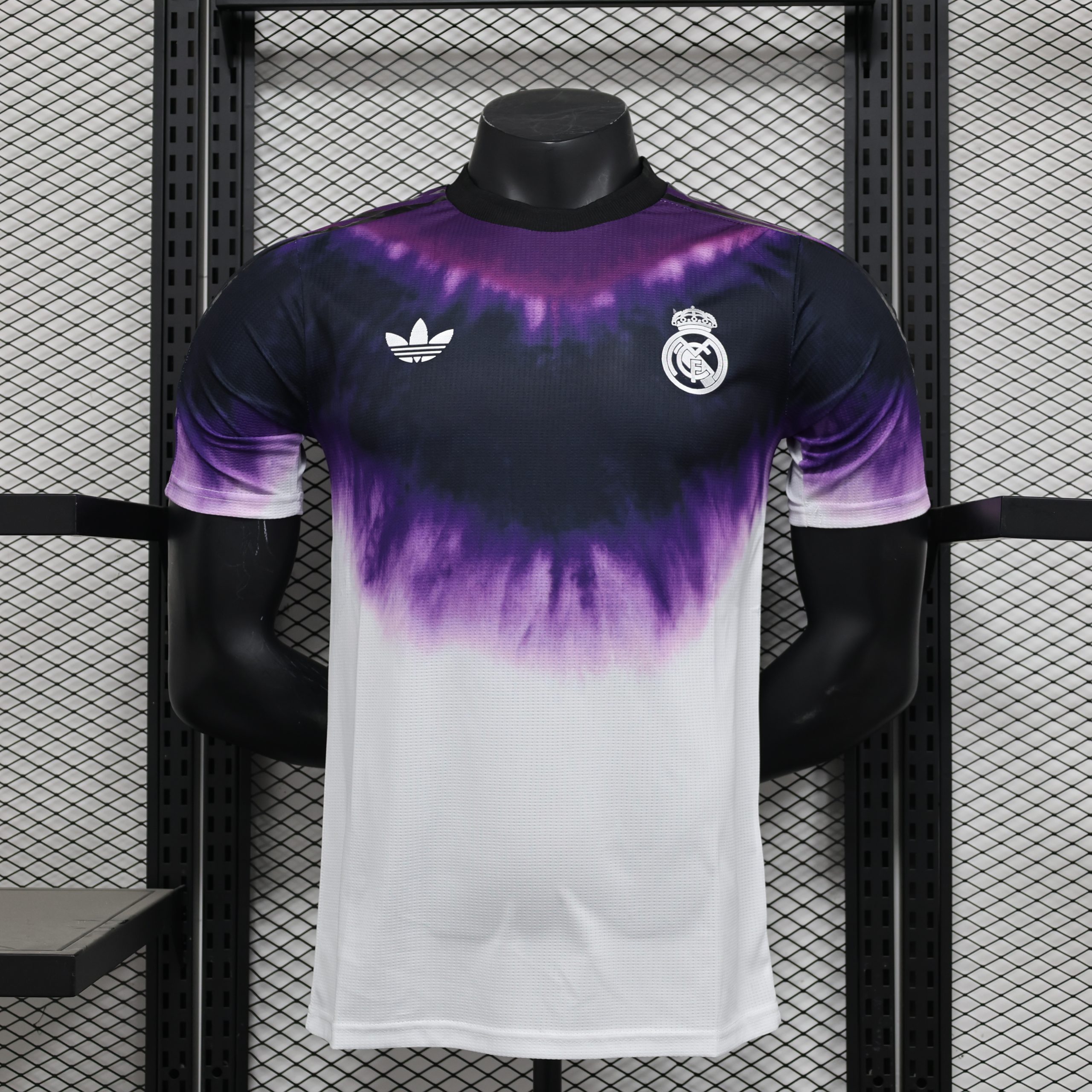 Players Version 25/26 Real Madrid Anniversary Edition - Image 1