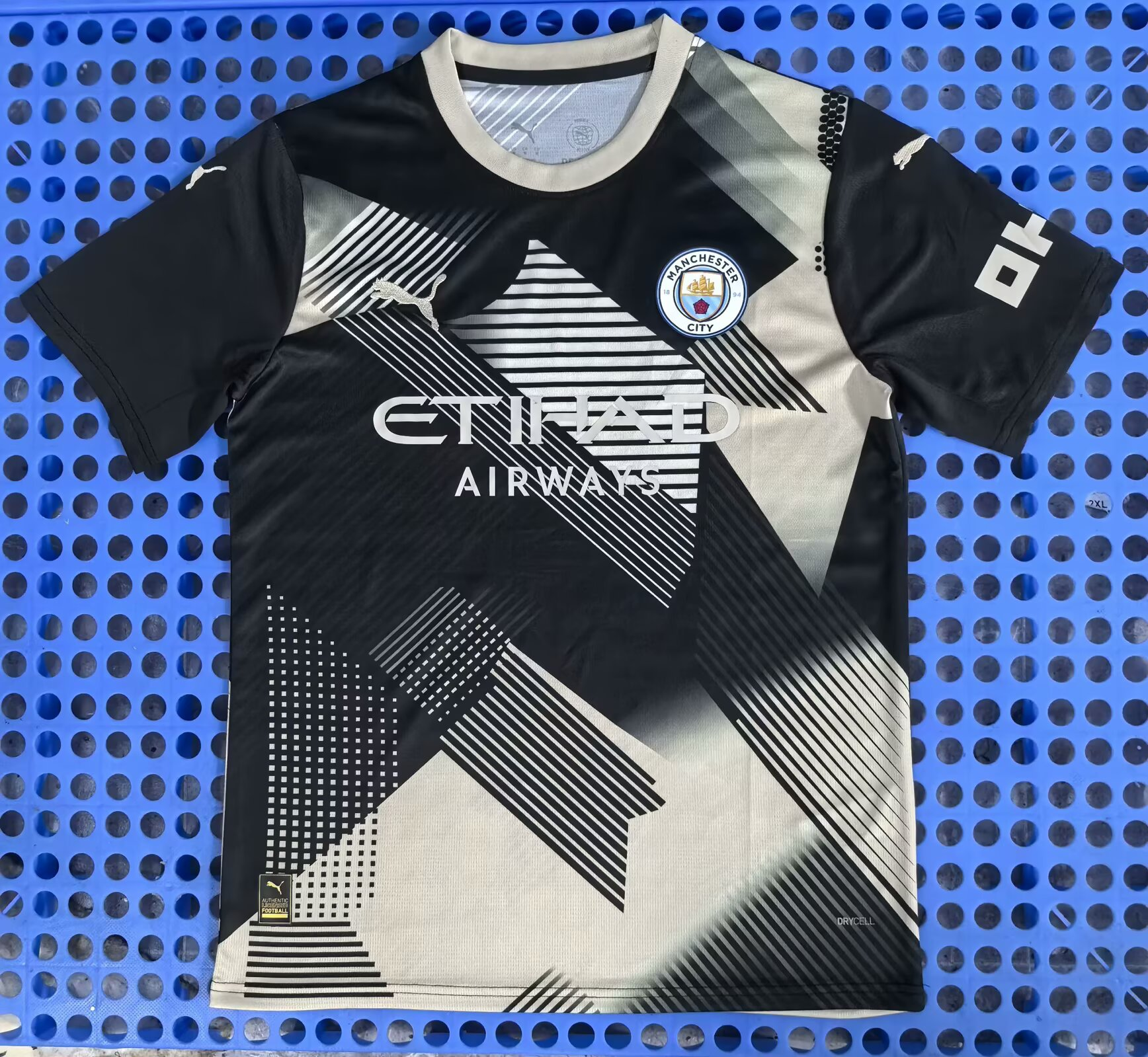 25/26Fan Version Manchester City dark gray concept version - Image 1