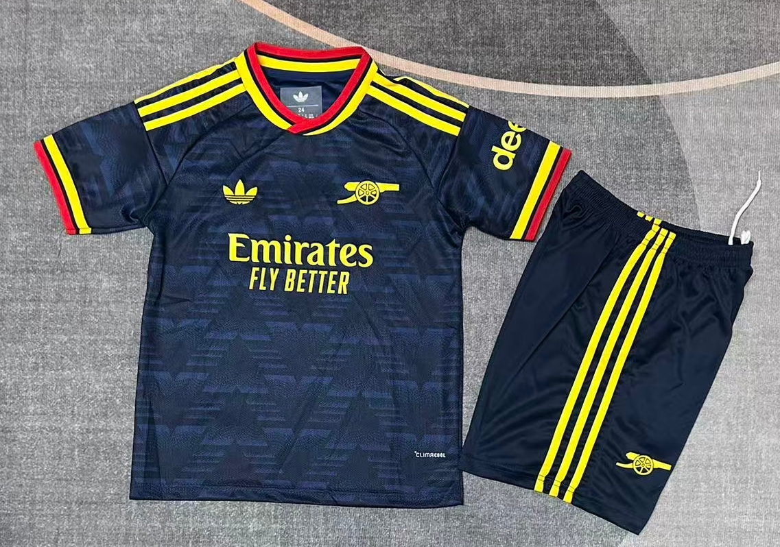 Kids kits 26/27 Arsenal away - Image 1