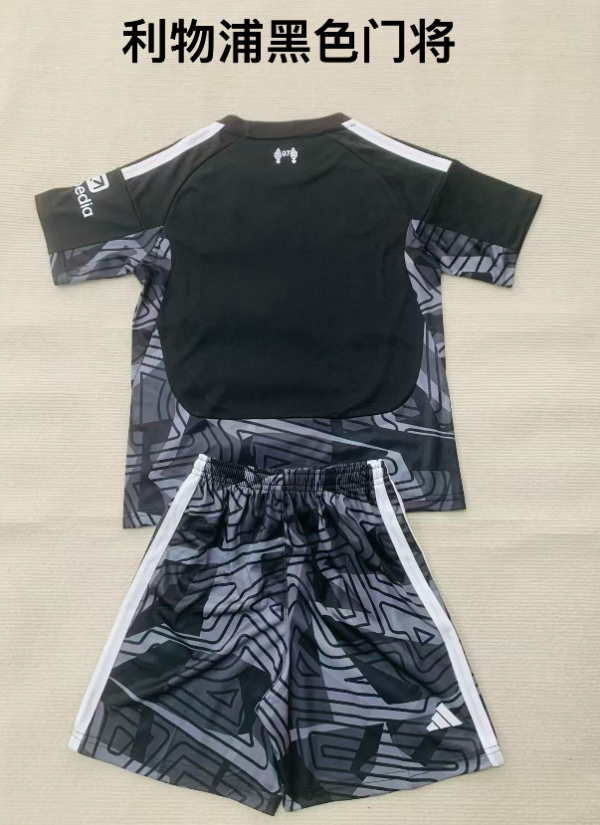 Kids kits 26/27 Liverpool Black Goalkeeper - Image 2