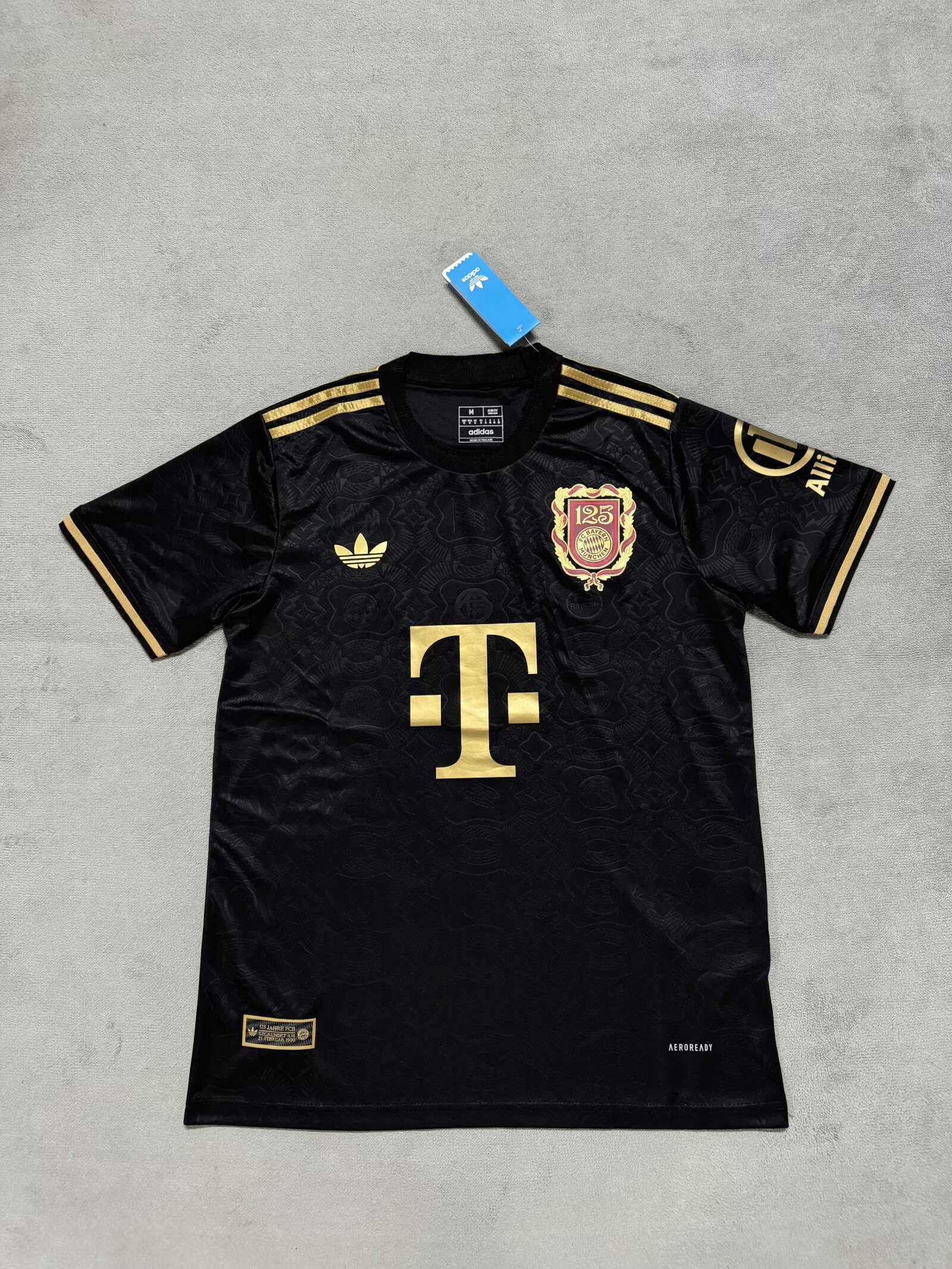 Fans Version 25/26 Bayern MunChen black 125Commemorative Edition - Image 1