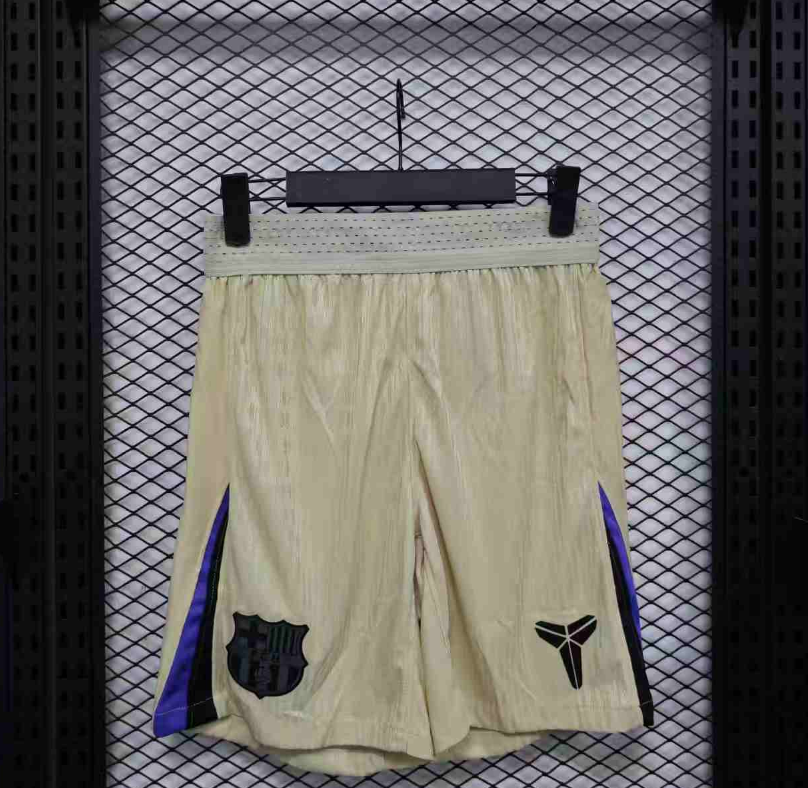 Player Version 25/26 Barcelona away shorts - Image 1