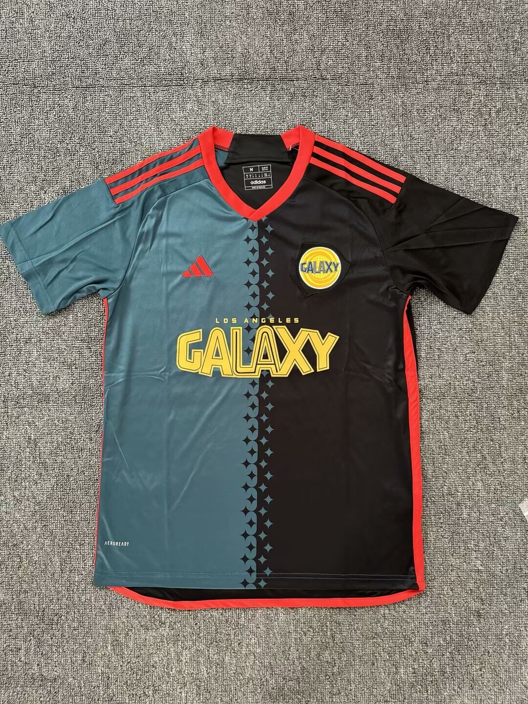 Fans version 24/25 LA Galaxy away - Image 1