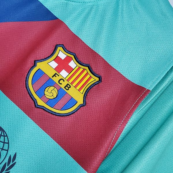Retro 10/11 Barcelona Away - Image 12