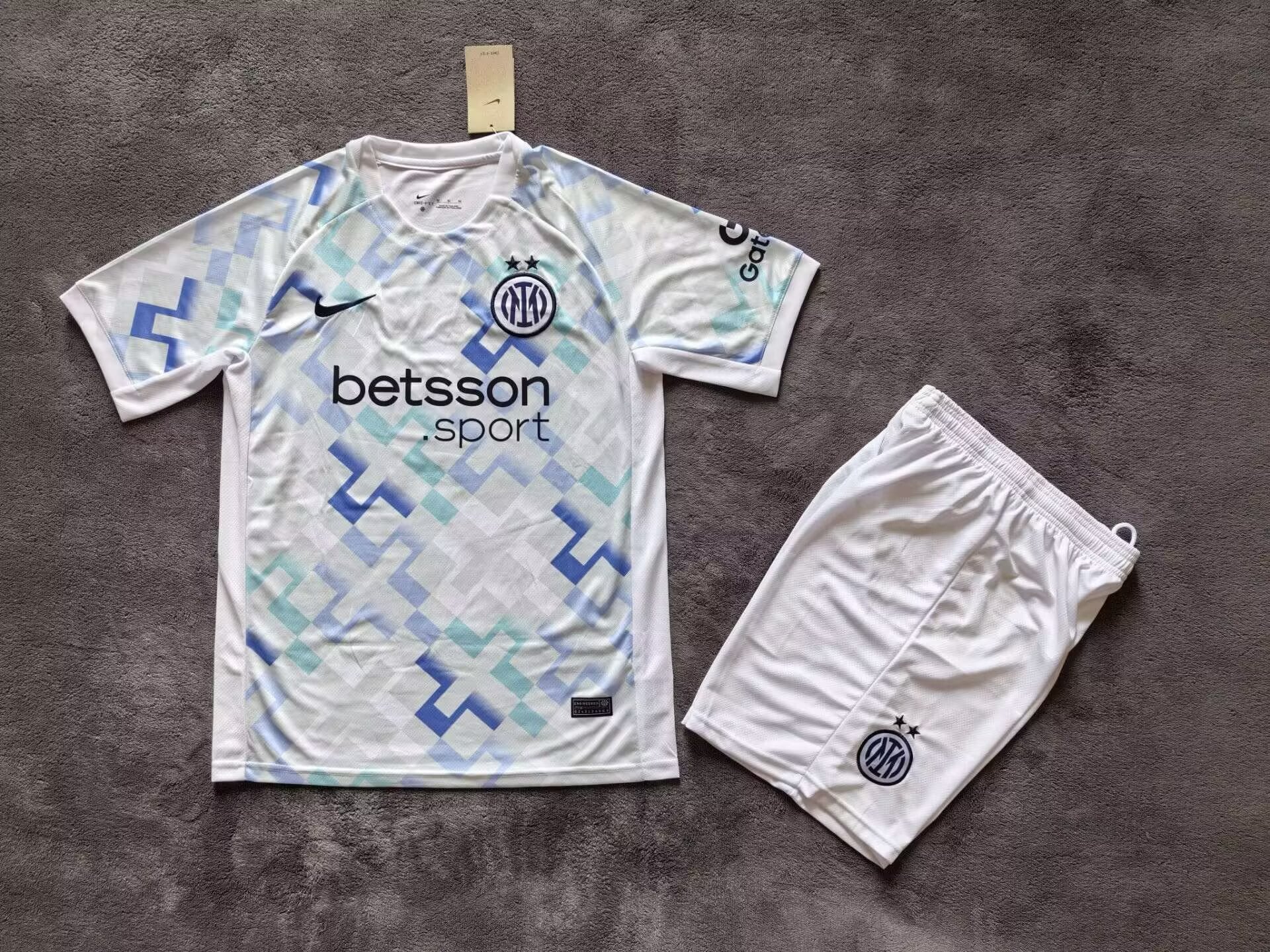 25/26Inter Milan Adults Kits away - Image 1