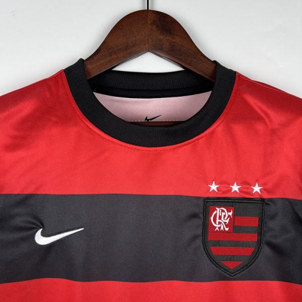 Retro 00/01 Flamengo Home - Image 4
