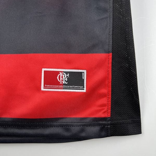 Retro 00/01 Flamengo Home - Image 6