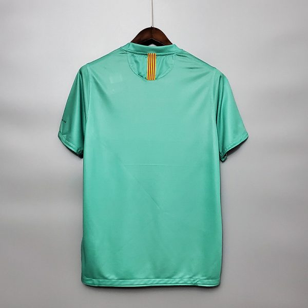 Retro 10/11 Barcelona Away - Image 2
