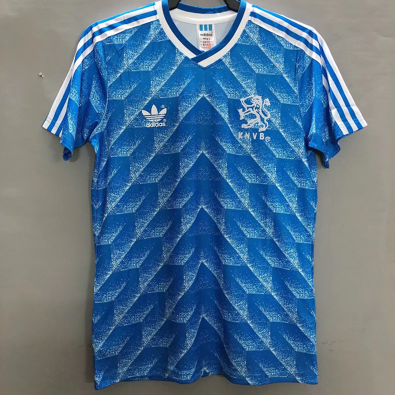Retro 1988 Netherlands Away - Image 1