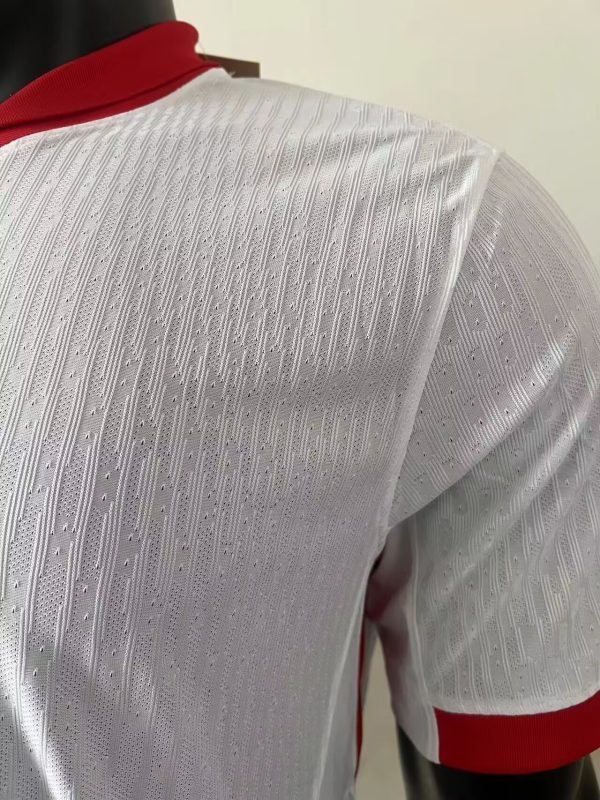 Player Version 2024 Poland Home - Image 5