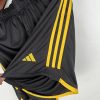 Retro 99/00 Juventus Home Short - Image 3