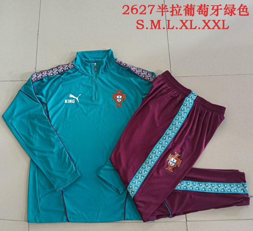 26/27 Adults Half Pull Portugal green Tracksuit 26/27 Adults Half Pull Portugal green Tracksuit - Image 1
